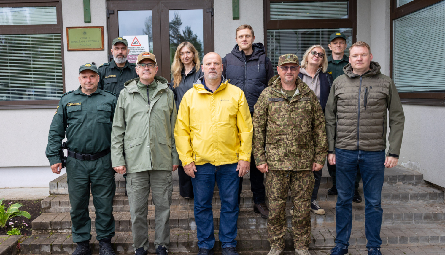 FOTO: Izbraukuma sēde