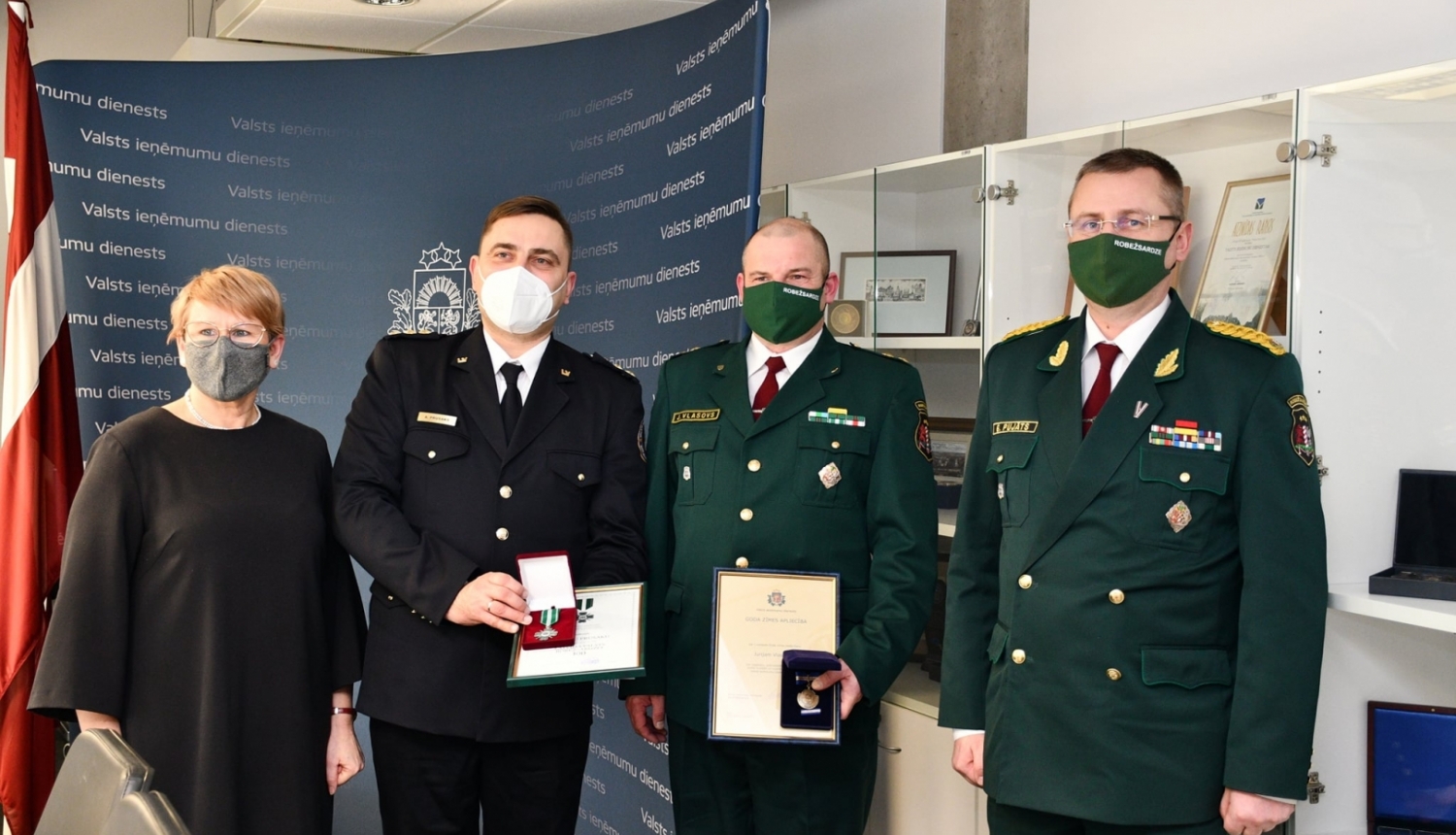 FOTO: VID un VRS amtpersonas