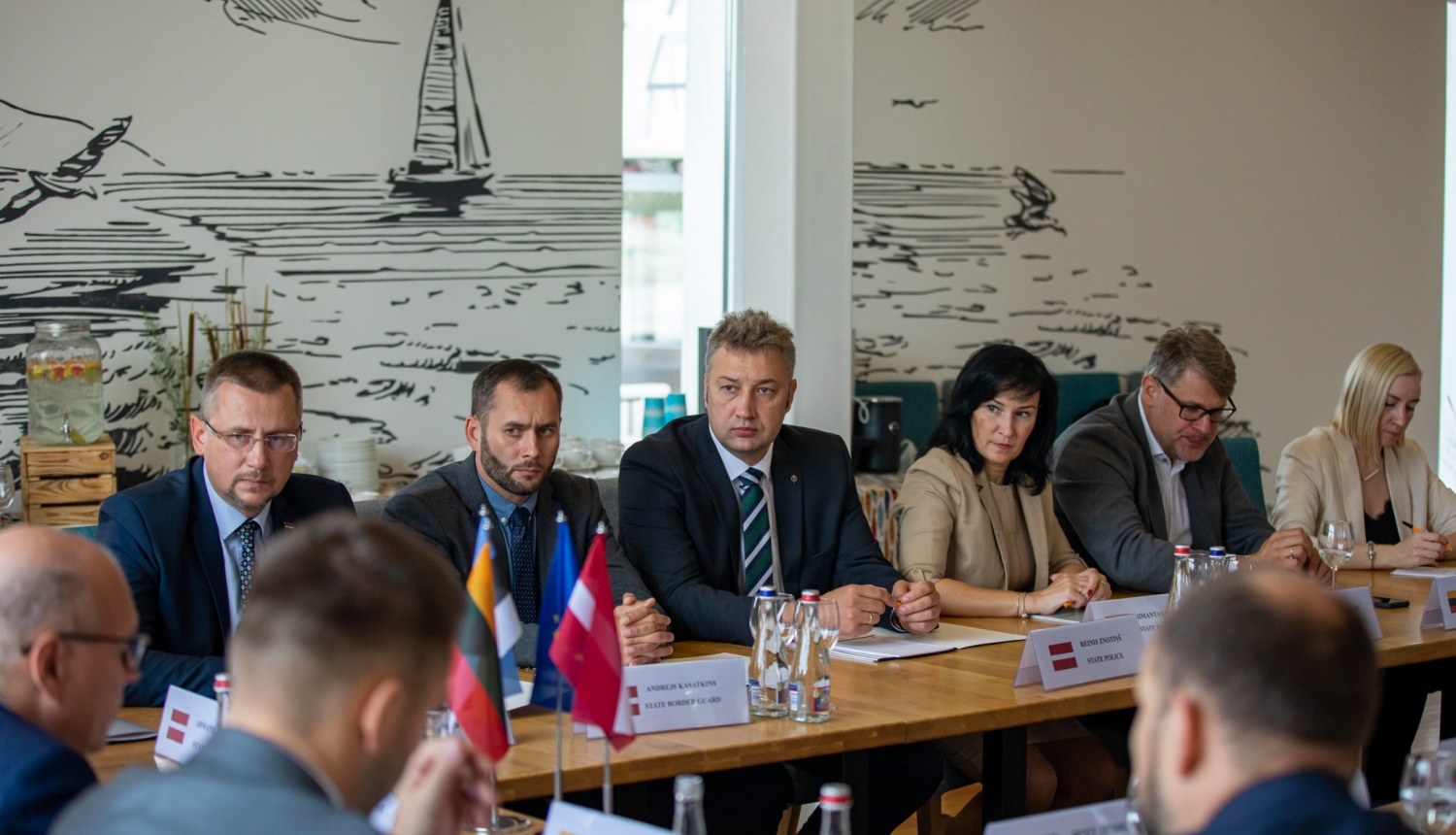 FOTO: VRS priekšnieks Lietuvā