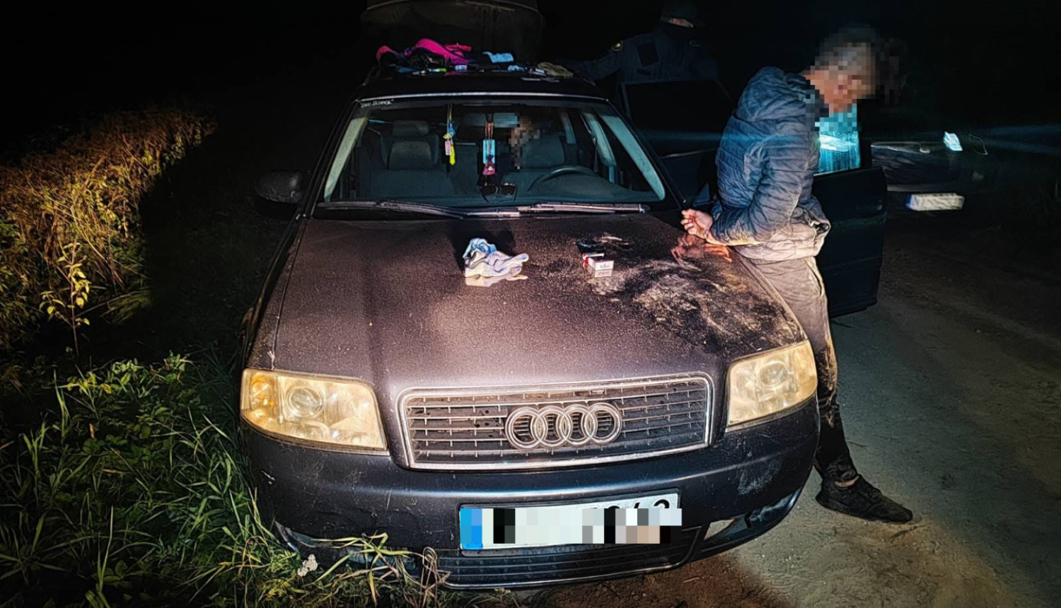 FOTO: Aizturētais likumpārkāpējs