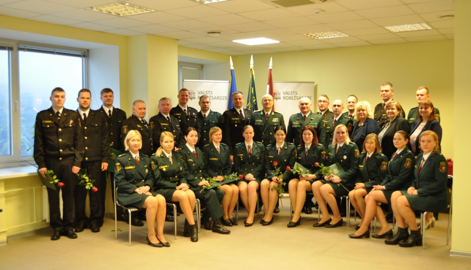 FOTO: VRS Ventspils pārvaldes robežsargi un ģenerālis Juris Martukāns kopbildē