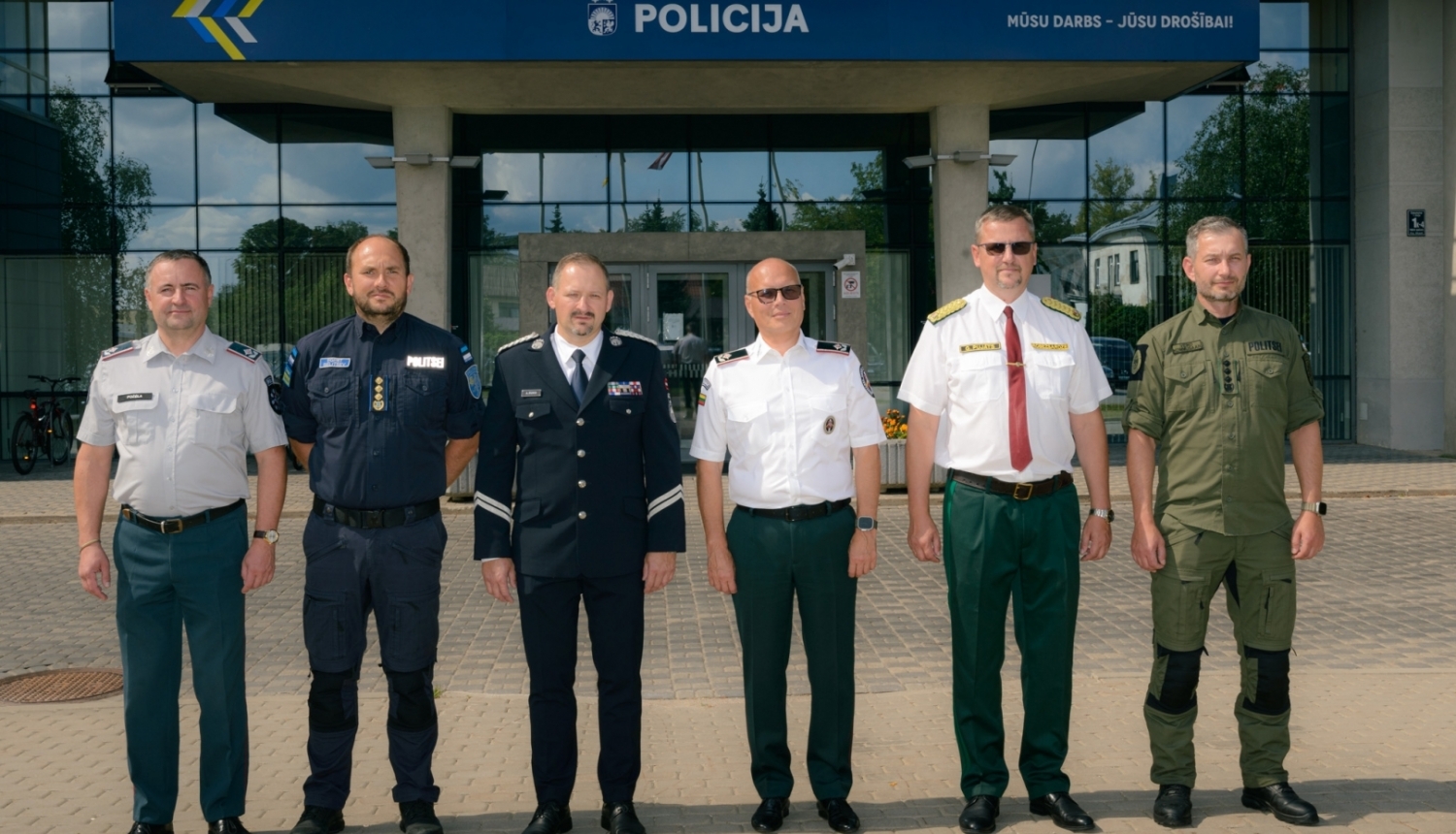 FOTO:  Baltijas valstu policijas un robežsardzes priekšnieku kopbilde