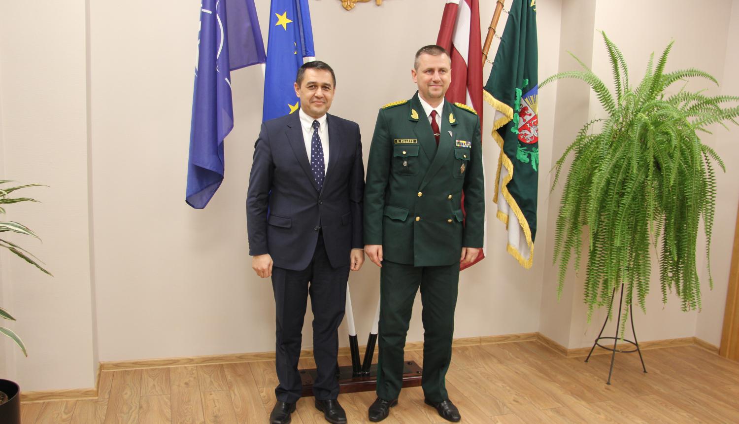 FOTO: Tikšanās ar Uzbekistānas vēstnieku