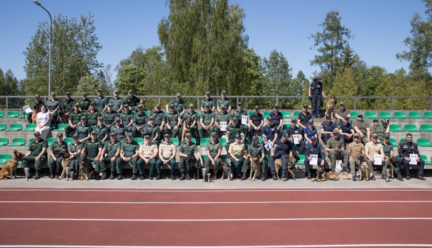 FOTO: Kinologu sacensības