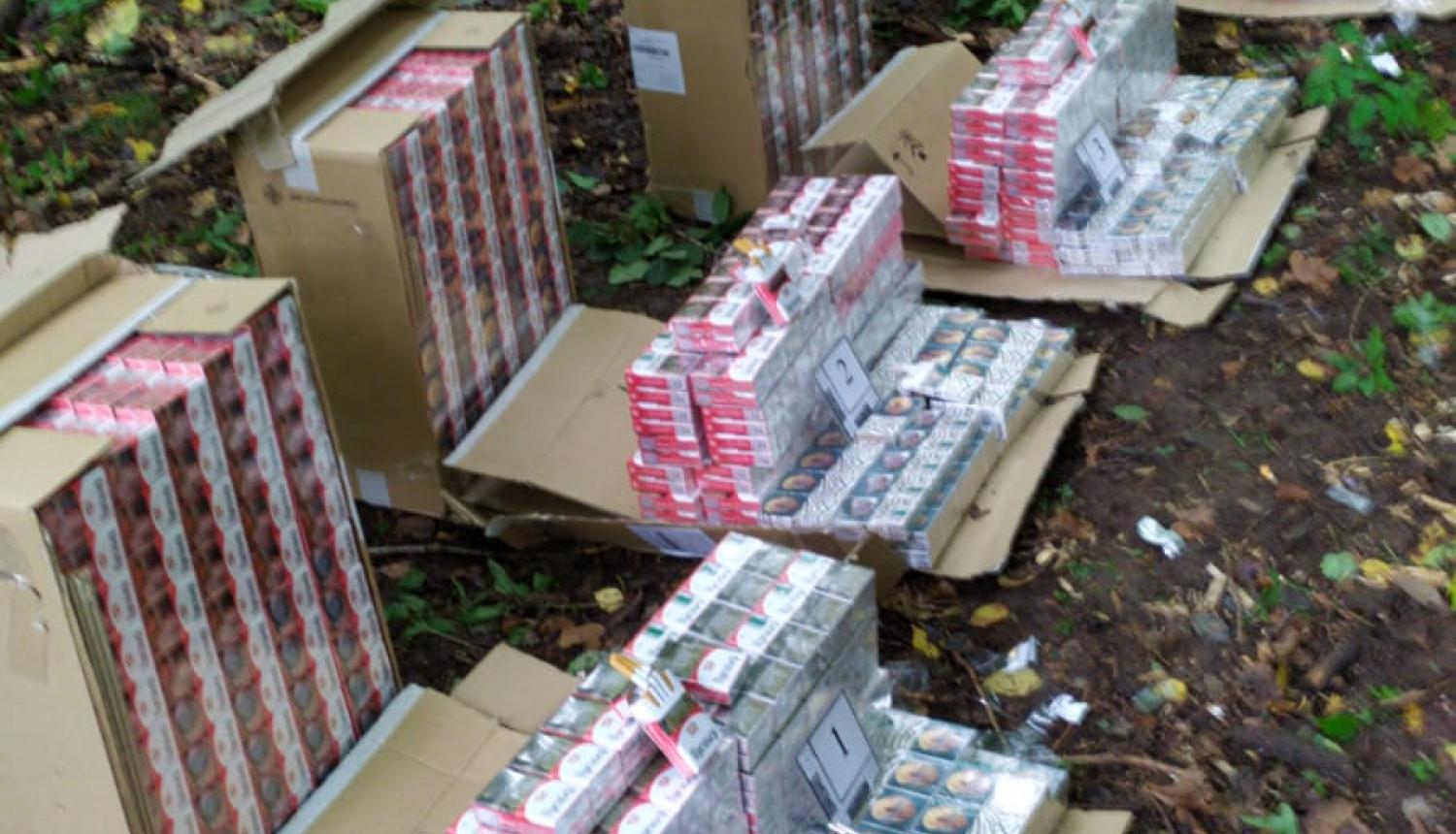 FOTO: Kontrabandas cigaretes