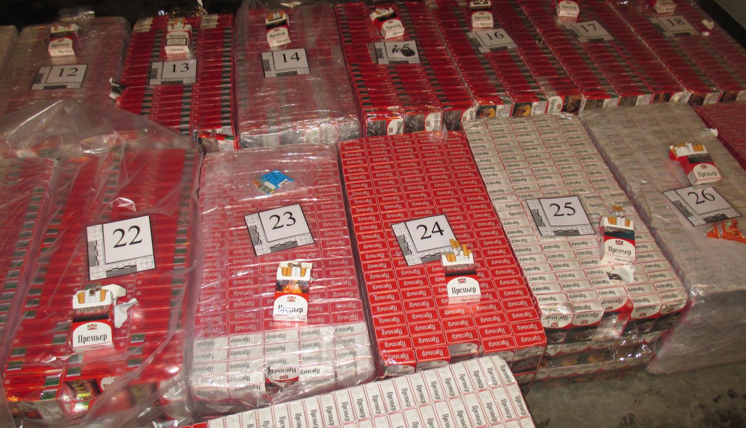 Foto : Kontrabandas cigaretes