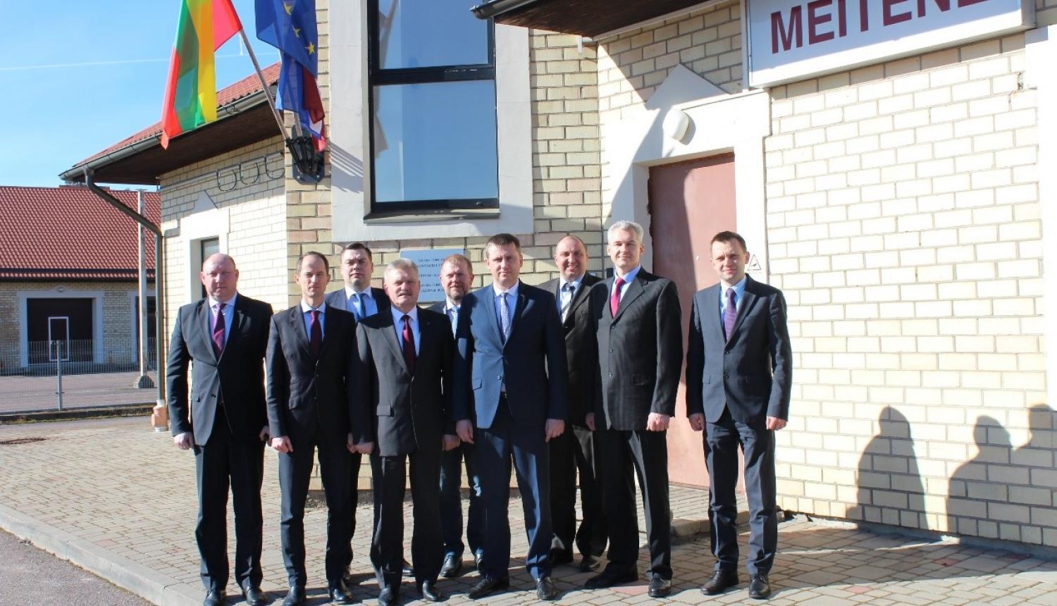 Foto :Latvijas Republikas Valsts robežsardzes un Lietuvas Republikas Iekšlietu ministrijas Valsts robežsardzes dienstu tikšanās