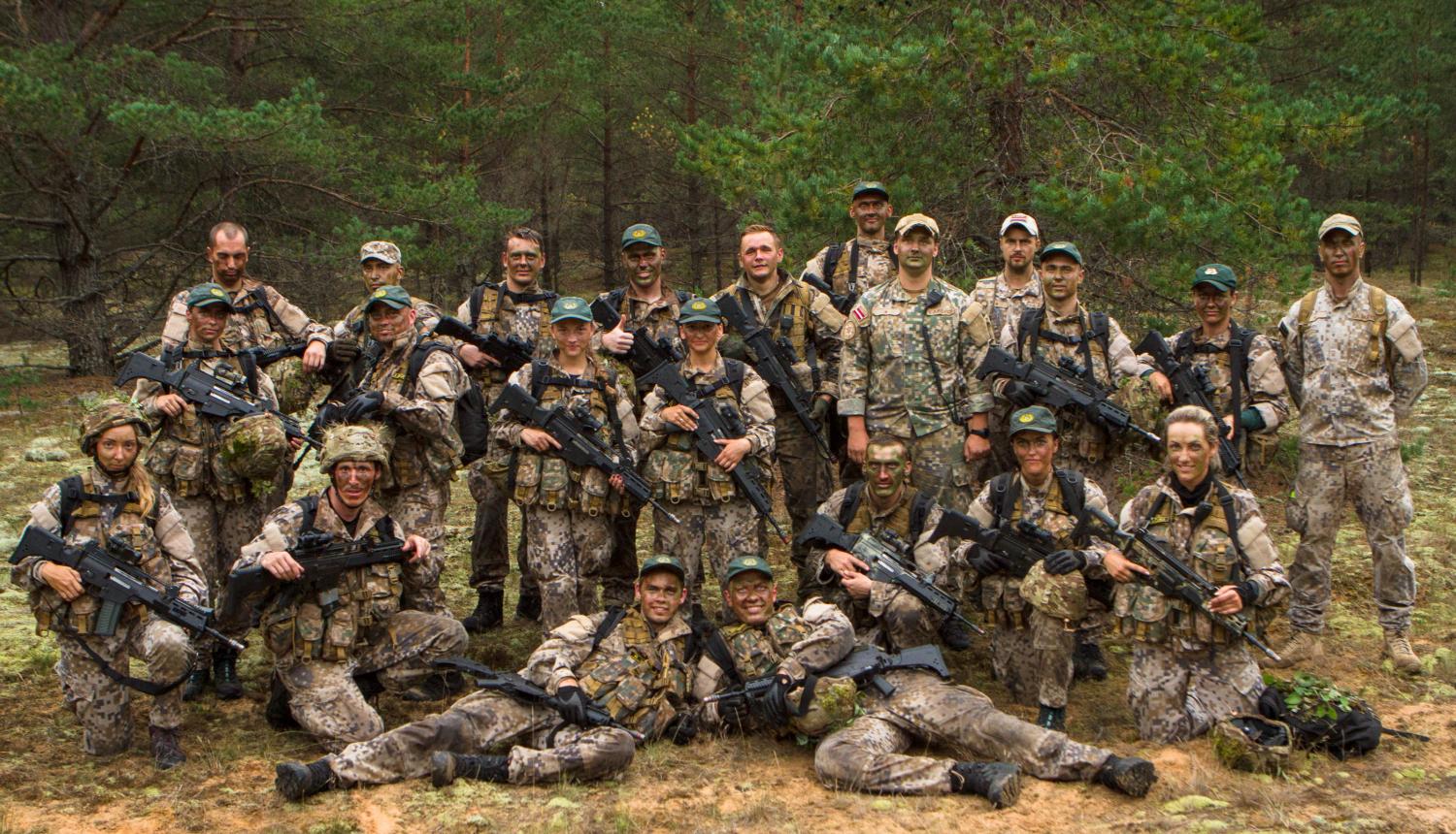 Foto: Militārās mācības "Vasaras lauka nometne" 