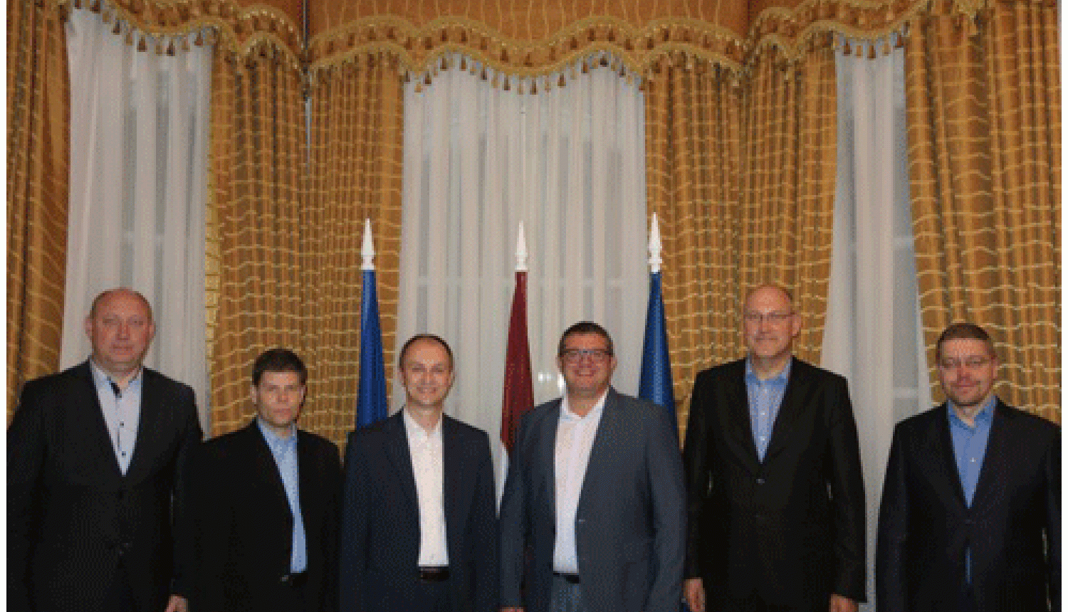 FOTO: Bomca dalībnieku kopbilde