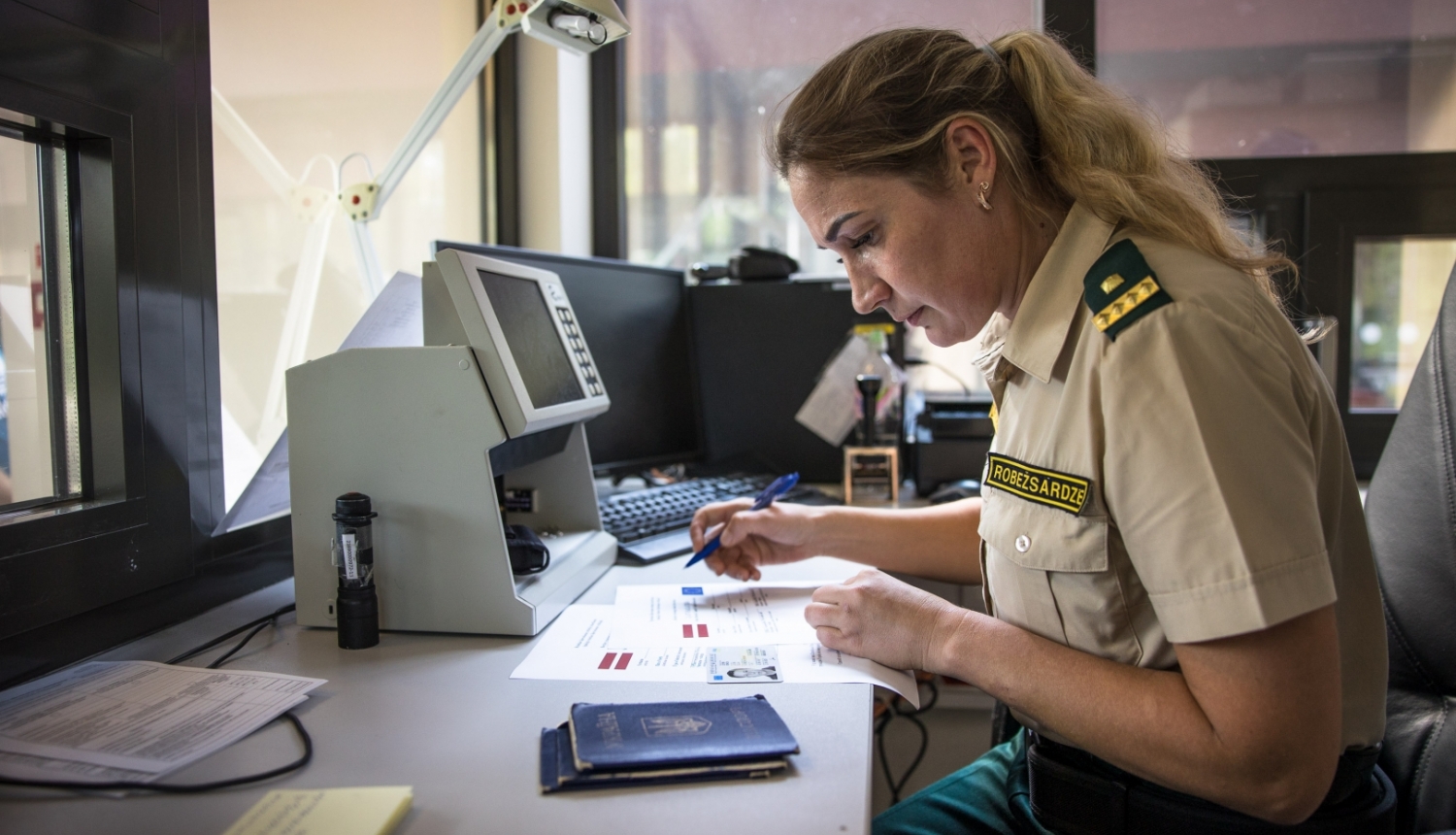 FOTO: Robežsargs dienesta vietā