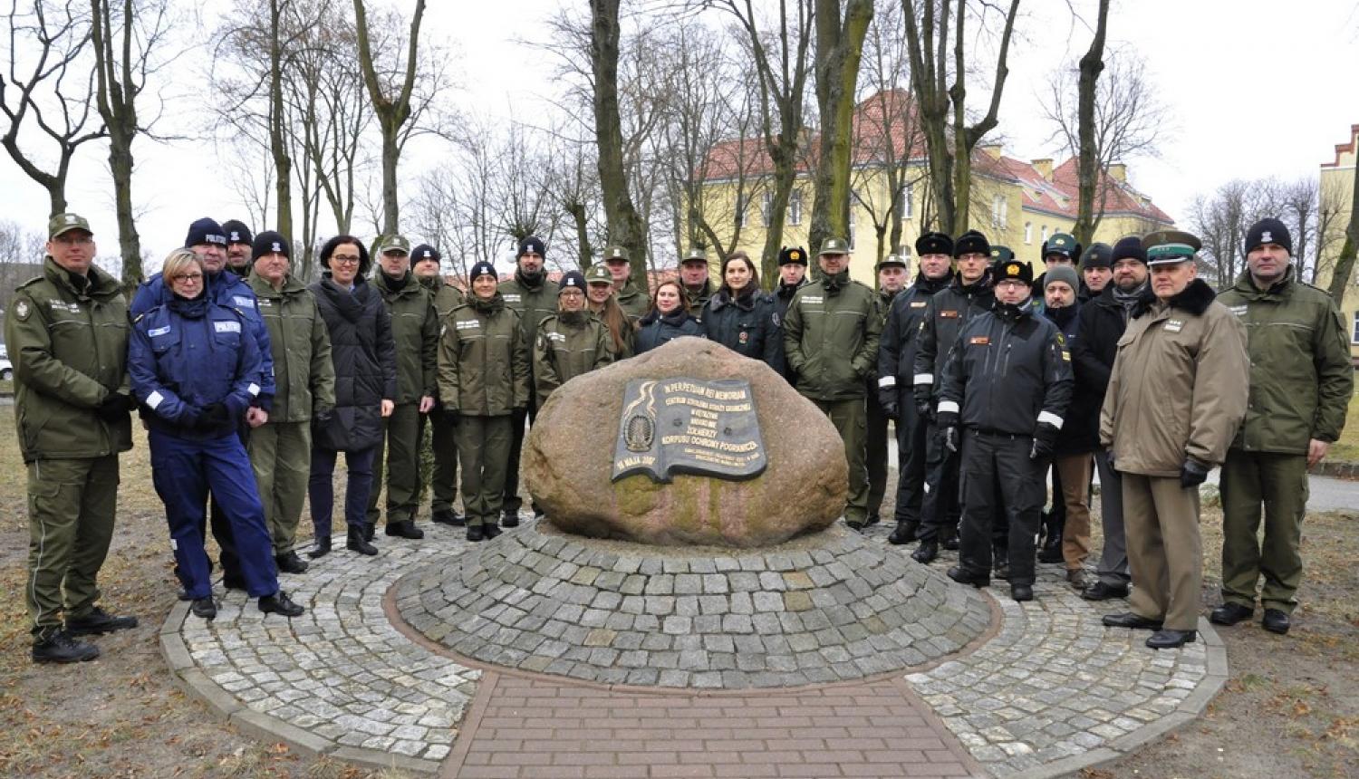 Foto : Valsts robežsardzes koledžas pārstāvji seminārā Polijā