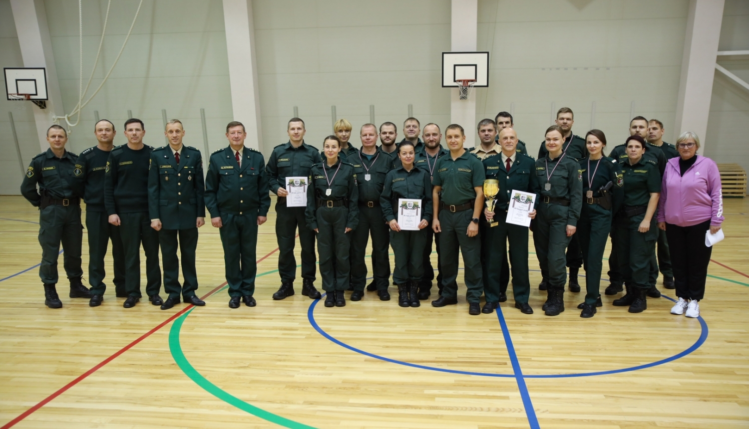 FOTO: Sacensību dalībnieku kopbilde