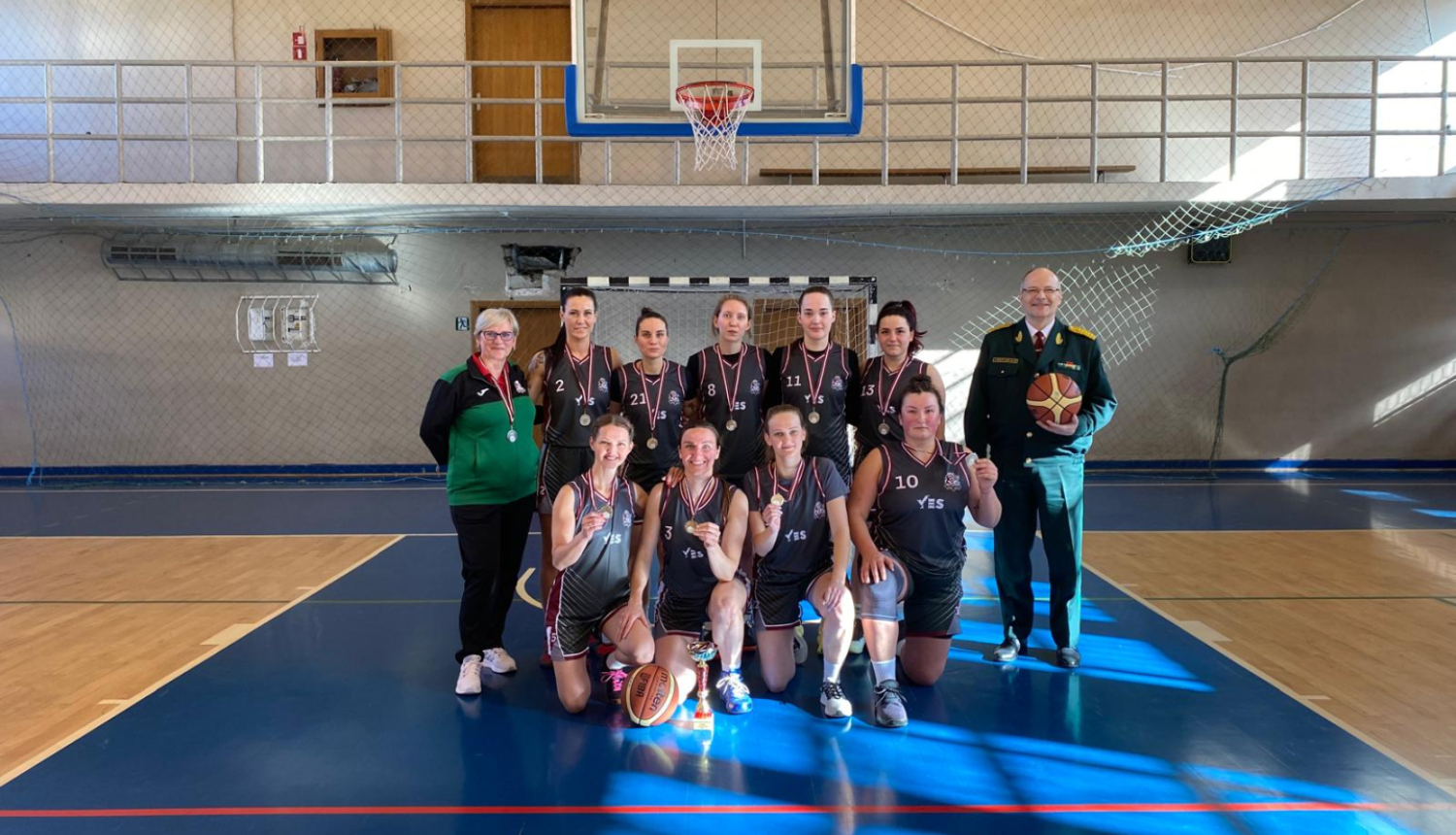 Basketbola komandas kopbilde