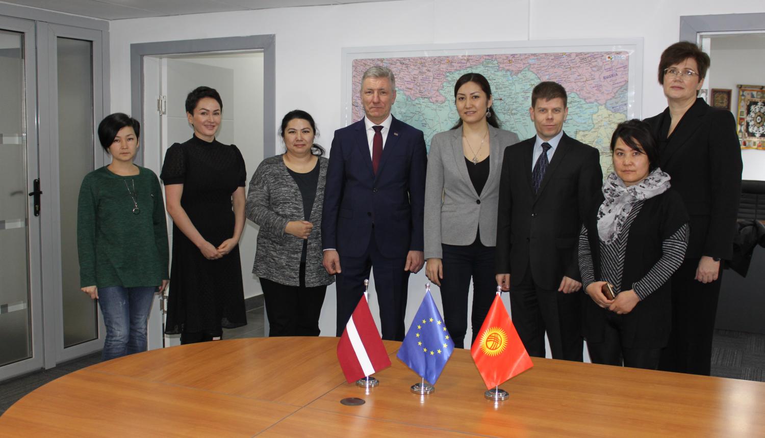 Foto: Valsts robežsardzes priekšnieks vizītē Kirgizstānā