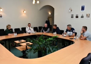 Valsts robežsardzes vadība tiekas ar "RTU Robežsardze"/ "Jūrmala" volejbola komandu